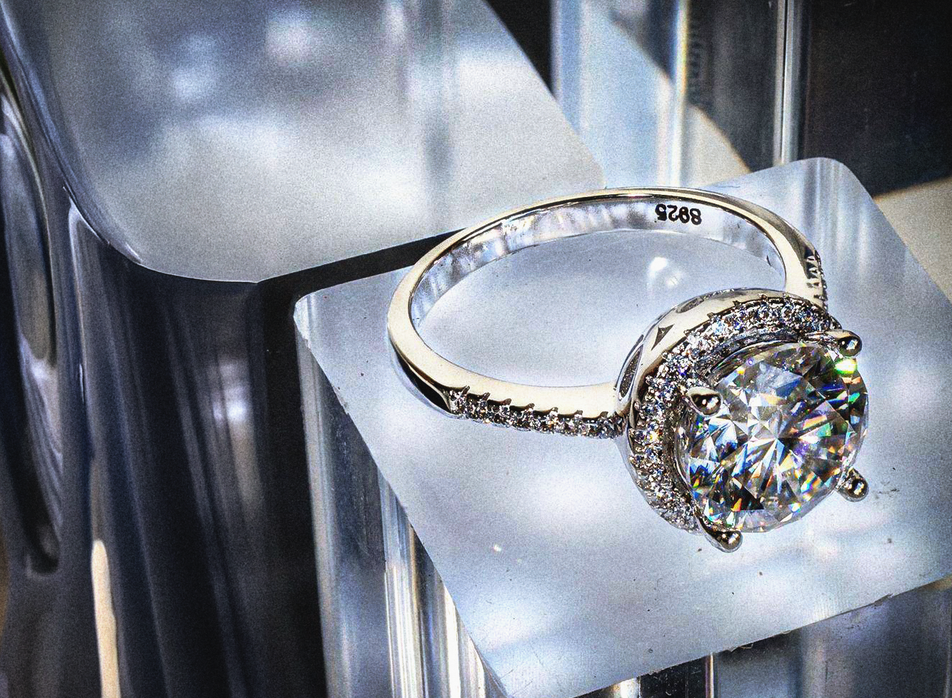 anel-prata-925-moissanite-microzirconias-elegante-atemporal_1